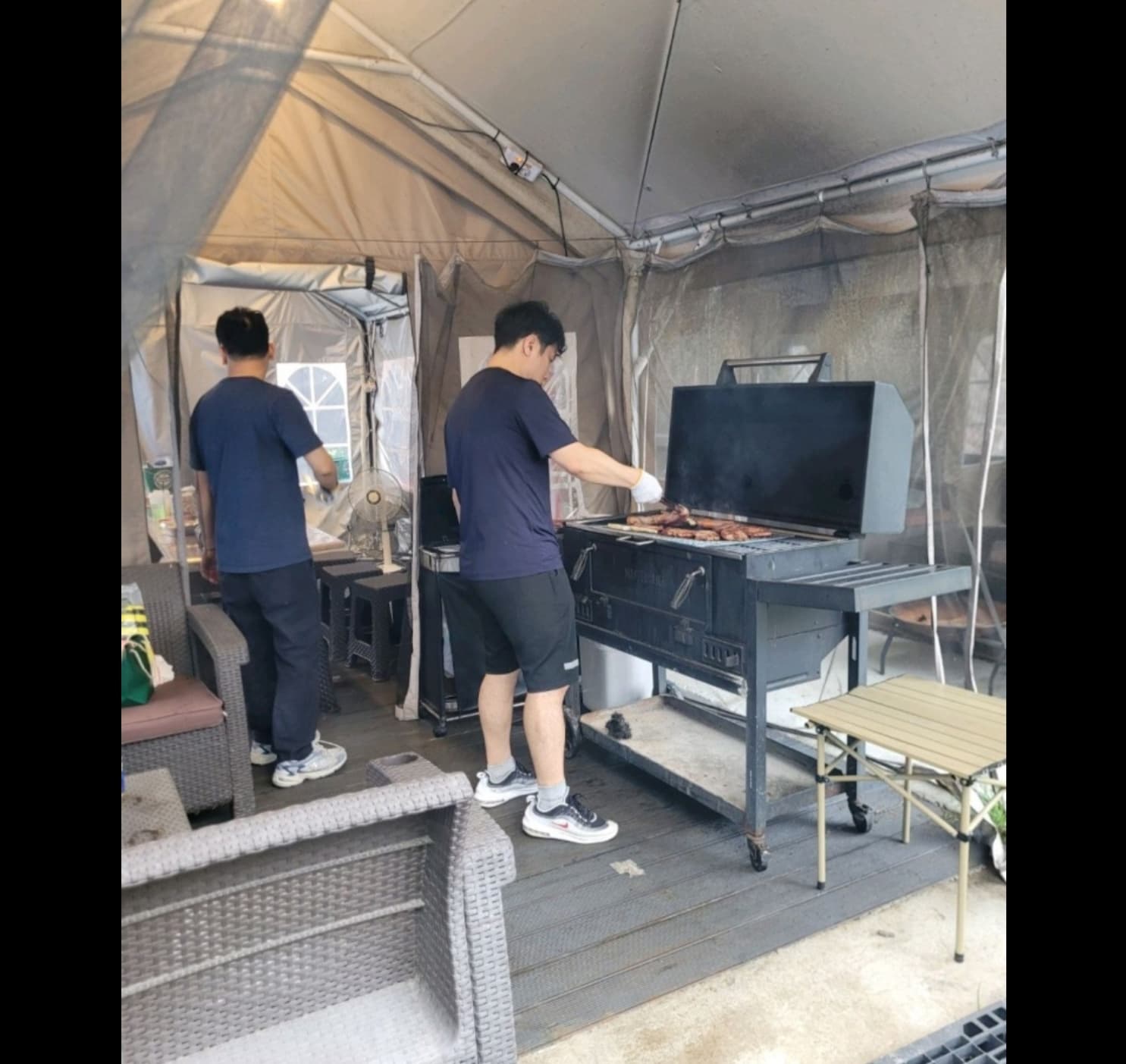 돌멩이 바비큐 마당 사진-9