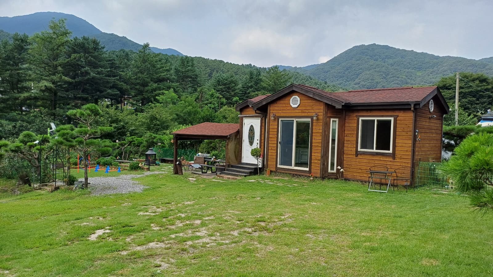 댕댕이와 견주의 아늑한 쉼터 희나리뜰 사진-3